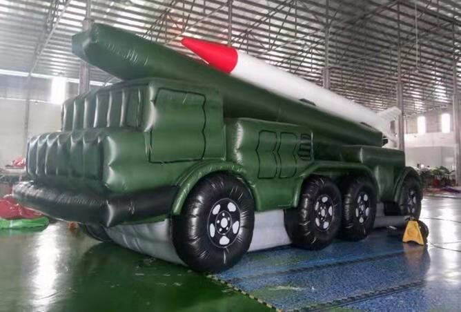 利川迷彩导弹车